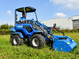 Мини погрузчик MultiOne EZ7