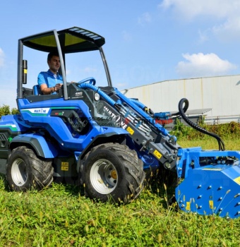 Мини погрузчик MultiOne EZ7