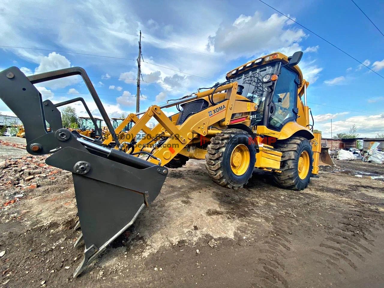 Экскаватор-погрузчик XGMA XG765N (WC) CARRARO, джойстики 1