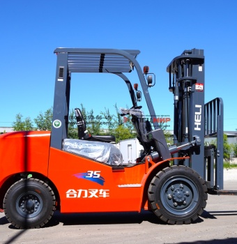 Дизельный Вилочный погрузчик HELI CPCD35