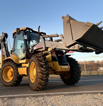 Экскаватор погрузчик WEHEAVY WLB468 (Мосты LOVOL) равновеликие колеса