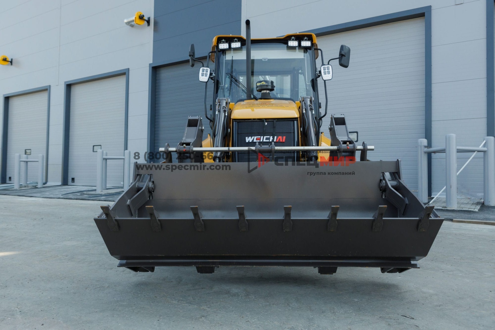 Экскаватор погрузчик WEHEAVY WLB468-II (Сarraro) 3