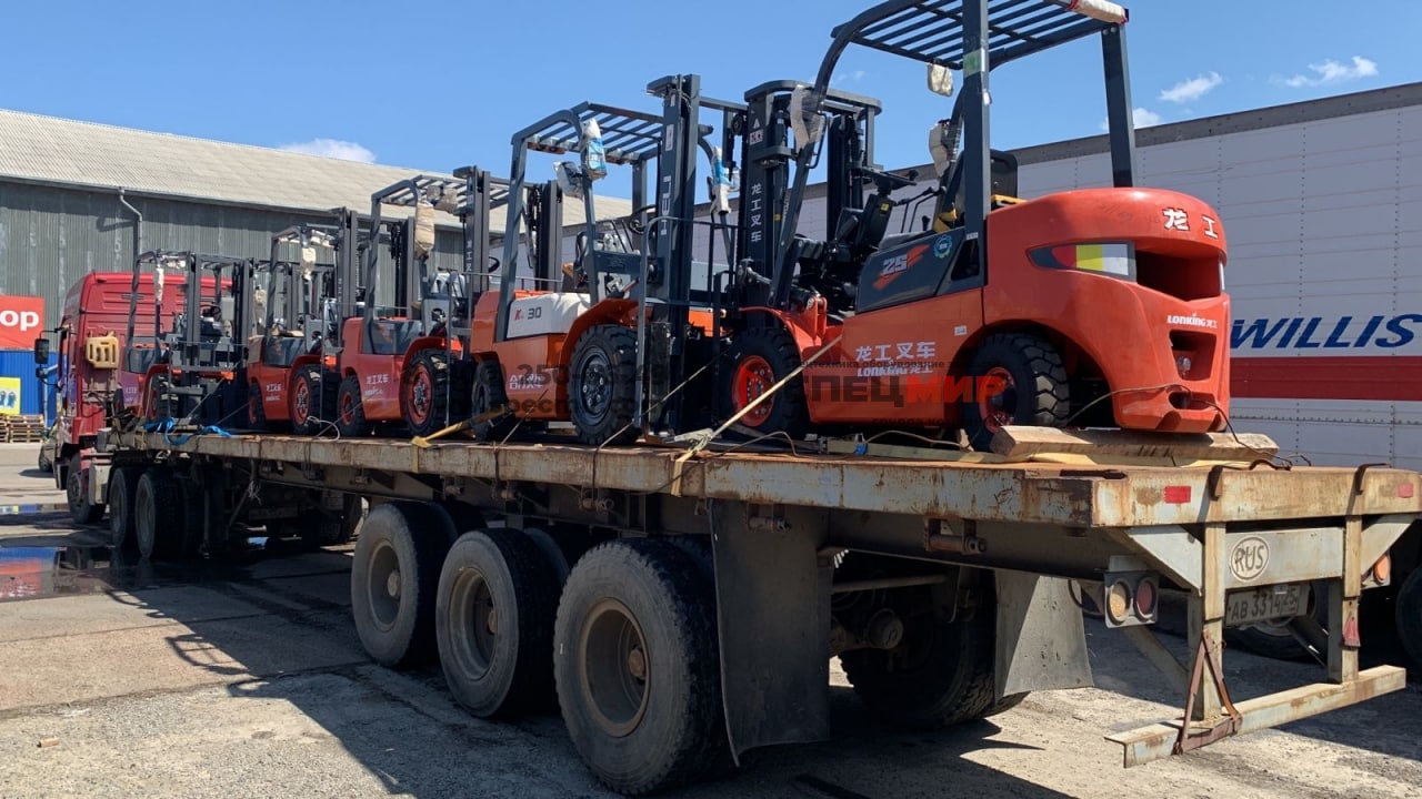Дизельный вилочный погрузчик Lonking FD30T 7
