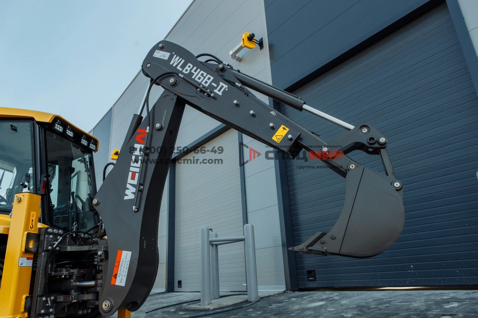 Экскаватор погрузчик WEHEAVY WLB468-II (Сarraro) 5