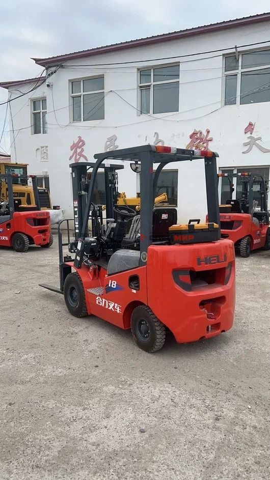 Вилочный погрузчик HELI CPCD18 2