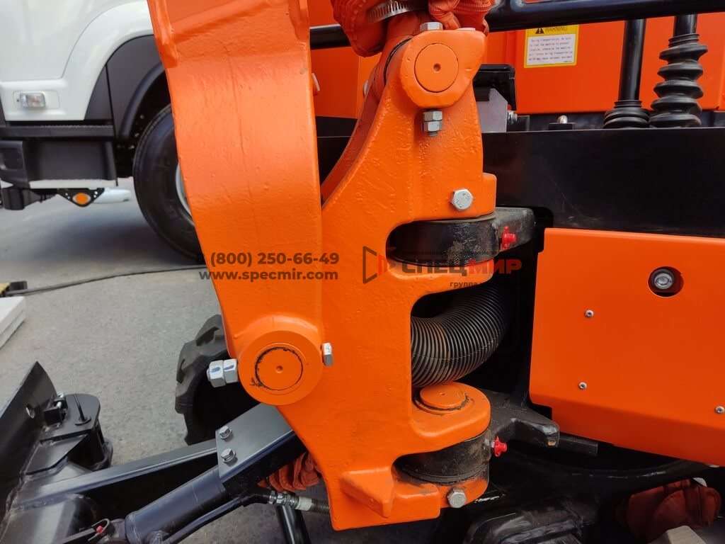 Экскаватор гусеничный LONKING CDM6016 9