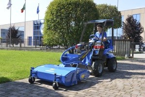 Мини-Погрузчик MultiOne 2.3EFI